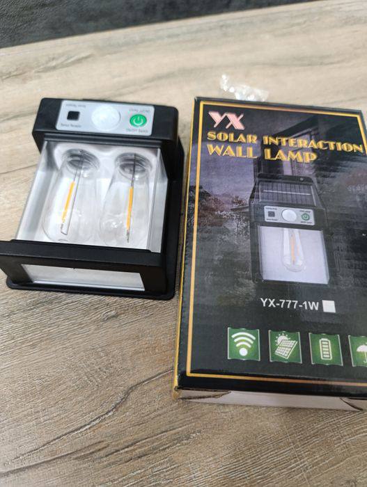 MINI LAMPARA SOLAR FOCOS RECARGABLE - 400 WATTS🔦